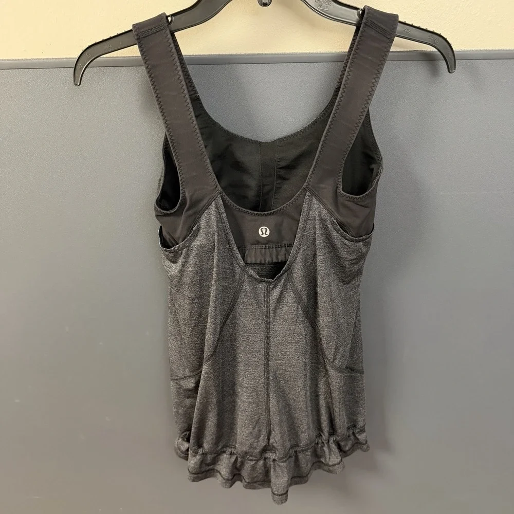 Lululemon Athletica Women Tank Top Built in Bra Gray‎ Black Ruched Size 4